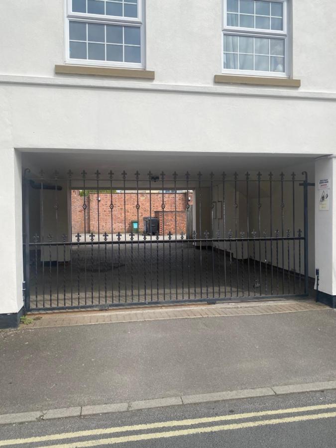 York City Centre, Recently Renovated 2 Bedroom Flat Εξωτερικό φωτογραφία
